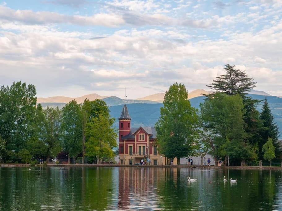 ブール・マダム Preciosa Casa Con Jardin Y Piscinaヴィラ エクステリア 写真